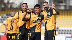 Coquimbo Unido pisó fuerte en su debut de Copa Chile: Solidez y goles ante Deportes Iquique 3-0