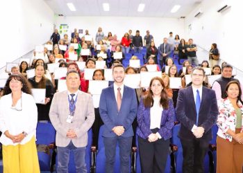 SENCE certifica a más de 50 personas en Arica en oficios estratégicos, técnicas comerciales e inglés