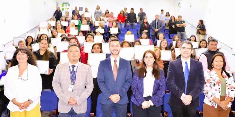 SENCE certifica a más de 50 personas en Arica en oficios estratégicos, técnicas comerciales e inglés