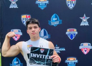 Chileno hace historia: Competirá en el Navy National Combine 2027, la máxima vitrina del fútbol americano juvenil de Estados Unidos
