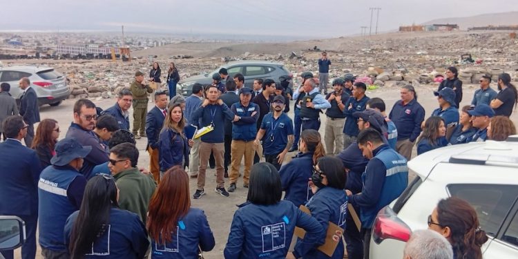 Seremi de Desarrollo Social y Familia resguardará la protección de niños y adolescentes en desalojo de Cerro Chuño