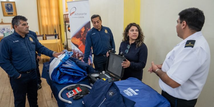 Alianza estratégica entre Altonorte y Bomberos fortalece la seguridad ante emergencias HAZMAT en Antofagasta