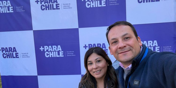 Tarapacá tendrá dos representantes en la Escuela de Liderazgo Democrático tras competitivo proceso nacional