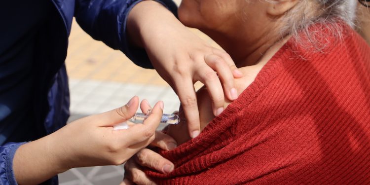 Vacunación contra la influenza se amplía a toda la población en la región de Antofagasta