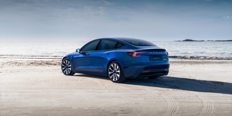 Llega donde nunca llegaste antes: Tesla presenta los vehículos con mayor rango disponible en Chile