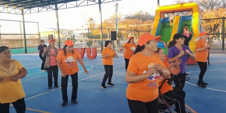 MINVU entrega renovada multicancha a vecinos de Las Dunas en Pozo Almonte con inversión de $270 millones