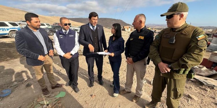 Gobierno inicia proceso de recuperación de Cerro Chuño con notificación a ocupantes irregulares