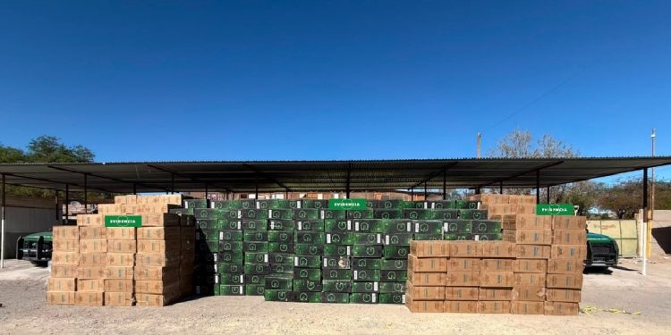 Operativo de Carabineros culminó con millonario decomiso de cigarrillos de contrabando