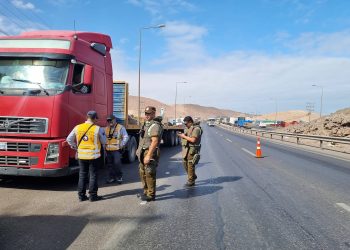 Transporte de carga deberá utilizar rutas alternativas durante los días de mayor flujo a La Tirana