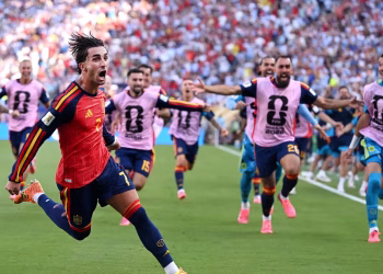 Un centro pasado y el zurdazo de Ferran Torres que se clavó en el corazón argentino: España Campeón del Mundial 2026