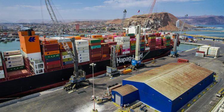 Buscarán transformar a Arica y Parinacota en una plataforma logística