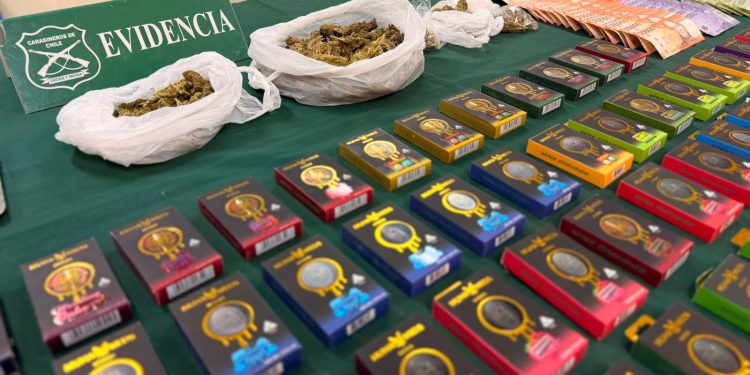 Detectan venta de aceite de Hachís en feria de La Tirana