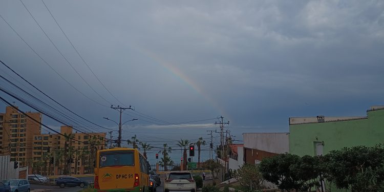 Alerta meteorológica: Vaguada en altura provoca lluvias, lloviznas, nevadas y probables tormentas eléctricas en la Región de Tarapacá