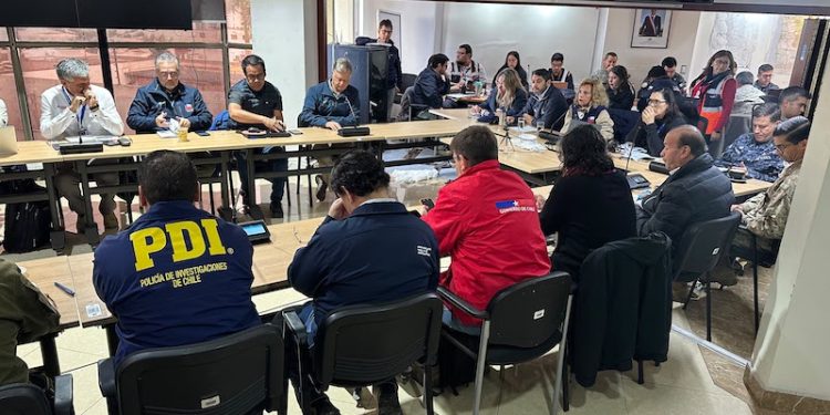 Activan alertas: Llaman a evacuar sectores de la Región de Tarapacá por peligro de aluvión