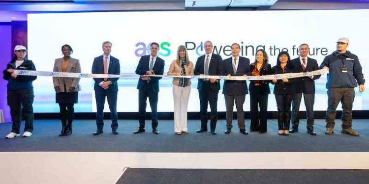 AES Andes inaugura Hub Andes Solar, uno de los mayores complejos de energía renovable del país