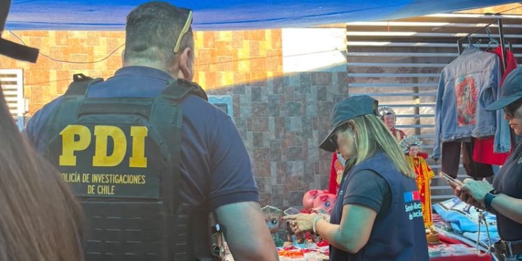 Fiscalización migratoria en el poblado de Tarapacá