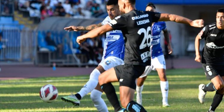 A los dragones celestes no les importa la lluvia: A las 20.00 horas enfrentan a los Pumas de Antofagasta