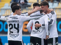 Colo Colo resiste la embestida de Everton y consolida su liderato