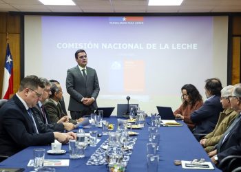 Comisión Nacional de la Leche analiza recuperación del sector y define prioridades para 2026-2027