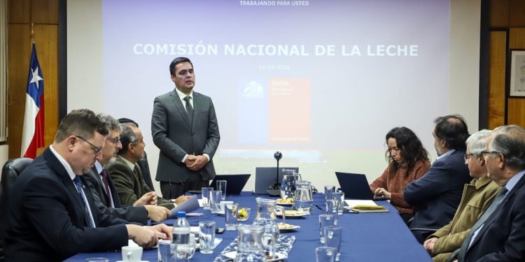 Comisión Nacional de la Leche analiza recuperación del sector y define prioridades para 2026-2027