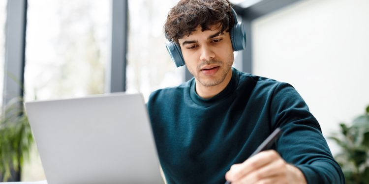 Matrícula 2026 de educación superior online se consolida en Chile impulsada por estudiantes mayores de 35 años