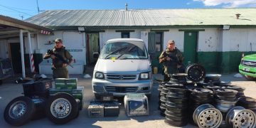 Carabineros incauta repuestos y accesorios de vehículos de contrabando