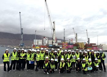 “Vive tu Puerto” acerca la actividad logística y el comercio exterior a estudiantes de Alto Hospicio