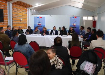 Vecinos de Chanavayita plantearon sus necesidades en diálogo ciudadano de la Delegación Presidencial