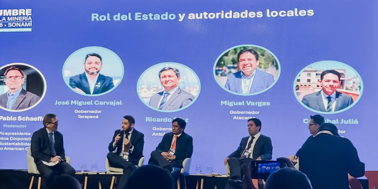 Gobernador Carvajal propone anticipar recursos del royalty para reconstruir las regiones del Norte