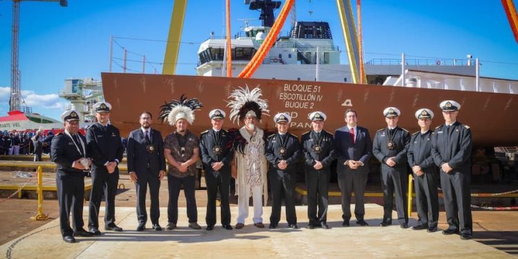 En la grada de construcción de ASMAR se instaló el primer bloque del segundo buque multipropósito LPD “Rapa Nui”