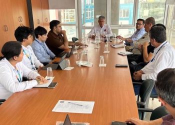 Seremi de Transportes y Telecomunicaciones coordina retiro de cables en desuso en comuna de Iquique