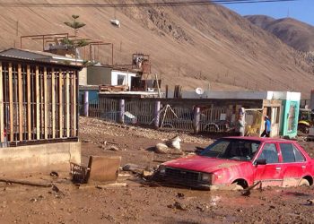 Tras el aluvión en Tocopilla: ¿Cómo pueden afectar las aguas contaminadas y la humedad a la salud?