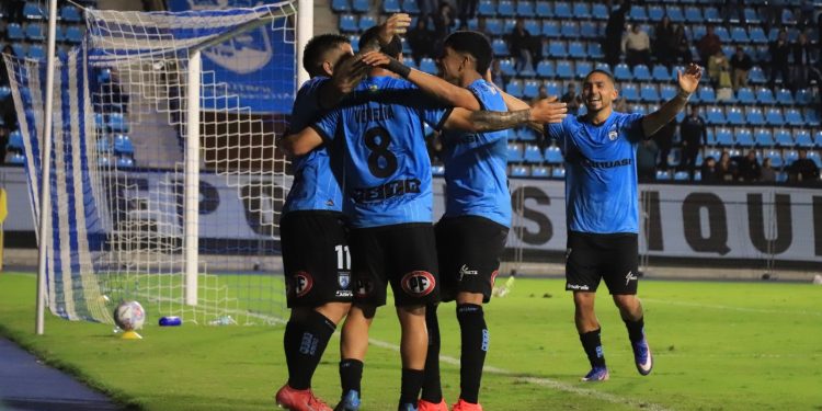 Deportes Iquique vence a Limache, abrocha el segundo lugar y saca boletos a octavos de la Copa Chile
