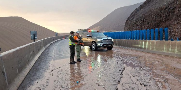 Carabineros desplegó sus capacidades para apoyar a la comunidad durante evento meteorológico
