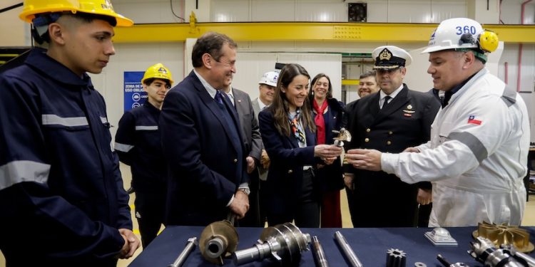 Ministra de Educación presentó el Plan Somos TP