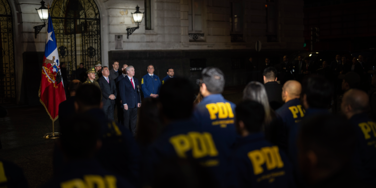 Cadem: Alto nivel de acuerdo con medidas específicas del plan de seguridad anunciado por el gobierno / 40% (+2pts) aprueba gestión del Presidente Kast