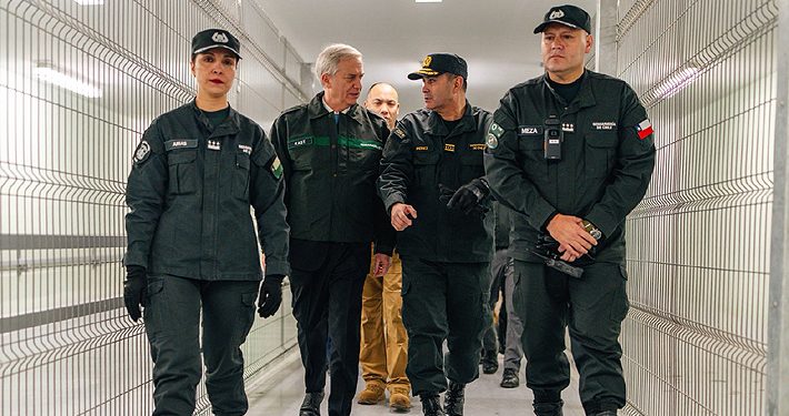 Encuesta Cadem: Aprobación del Presidente Kast sube a 41% (+2pts) y 93% está de acuerdo con el «Plan Cancerbero»