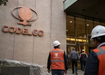 Codelco mira al largo plazo: ¿Conviene seguir capitalizando la estatal en los próximos años?