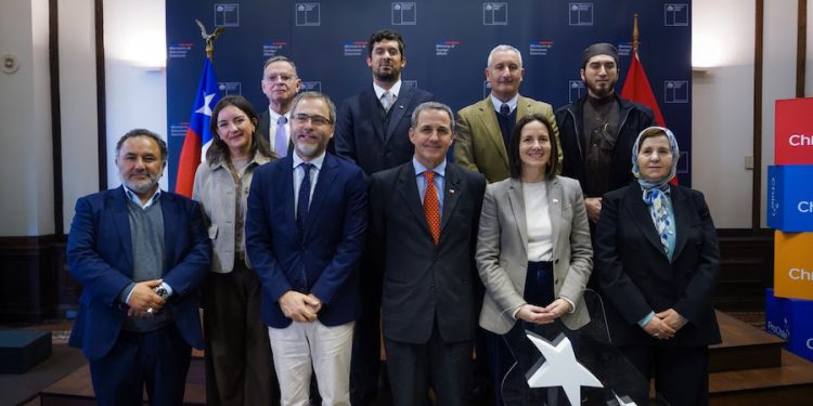 Chile y Marruecos dan nuevo paso de acercamiento tras firma de acuerdo para facilitar el comercio de alimentos