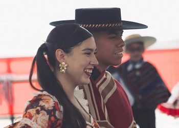 El pañuelo al viento y el corazón inflado: El Liceo Aníbal Pinto se corona bicampeón de cueca