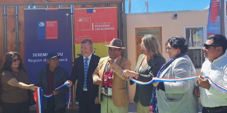 Programa Pequeñas Localidades del MINVU entrega proyecto “Construcción de Servicios Higiénicos en Plaza 31 de Octubre” de Huara