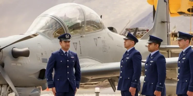 Fuerza Aérea de Chile gradúa a una nueva generación de pilotos de combate con miras a operar el F-16