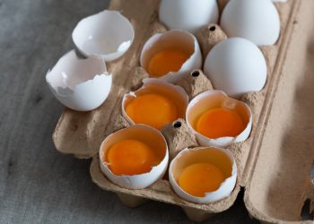 Chile entre los países con mayor déficit de Vitamina D: el huevo es una gran opción natural
