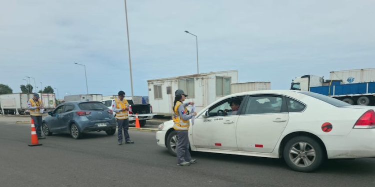 Más fiscalización y prevención: MTT refuerza controles en Arica y la ruta internacional hacia Tacna