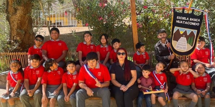 Fiestas Patrias en Huatacondo: Encuentro familiar, orgullo territorial e integración cultural en la ruralidad