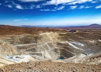 Mayor proyecto de inversión de la era Kast suspende su tramitación ambiental tras recibir 1.894 exigencias