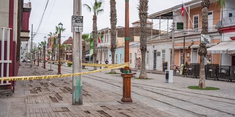 Collahuasi avanza en la definición de soluciones para recuperar las veredas del Paseo Baquedano