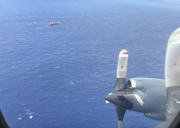Armada detecta 21 pesqueros extranjeros operando cerca de Rapa Nui