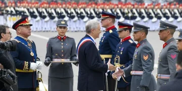 Ejército reconoce a personal con la Medalla “Al Valor” por acciones heroicas / Presidente Kast entregó el reconocimiento