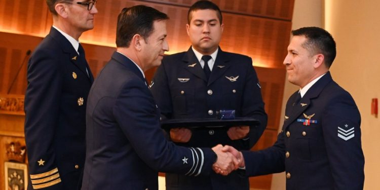 Histórica Base Aérea El Bosque conmemoró su 70 aniversario